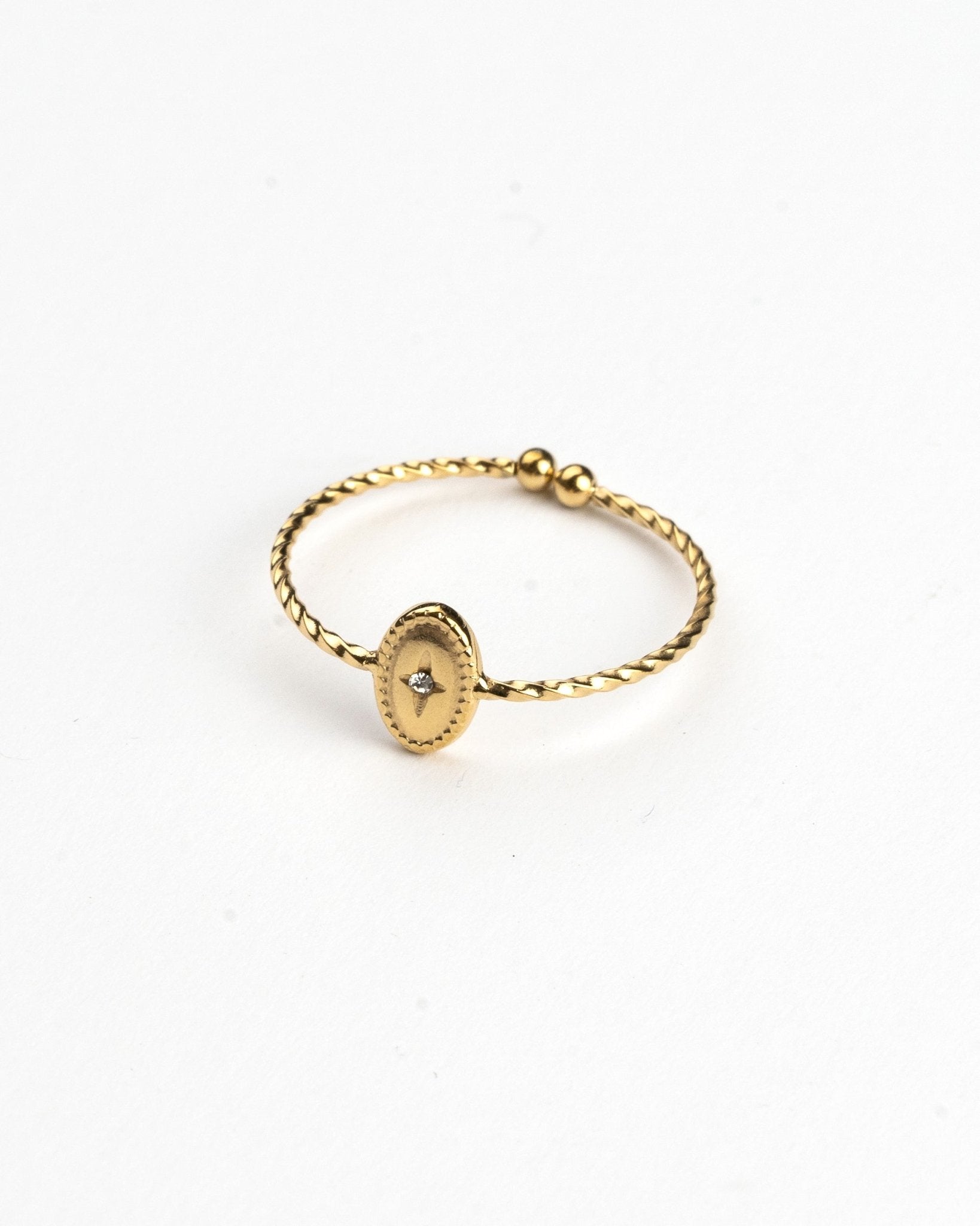 Anillos - Anillo golden oval - Everyday jewels to inspire | TAGSS