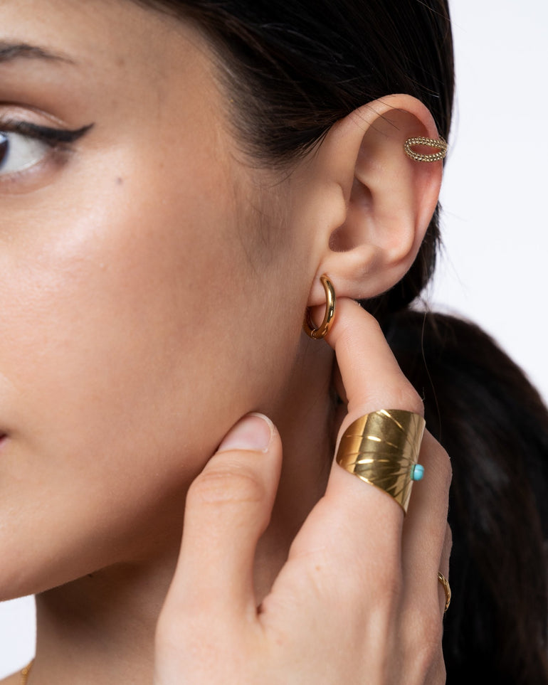 Pendientes - Earcuff golden sparkle - Everyday jewels to inspire | TAGSS