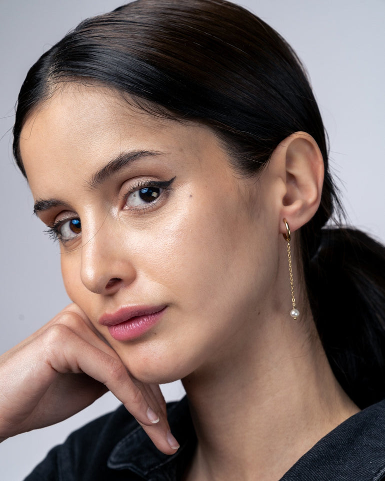 Pendientes - Pendientes golden pearl chain - Everyday jewels to inspire | TAGSS
