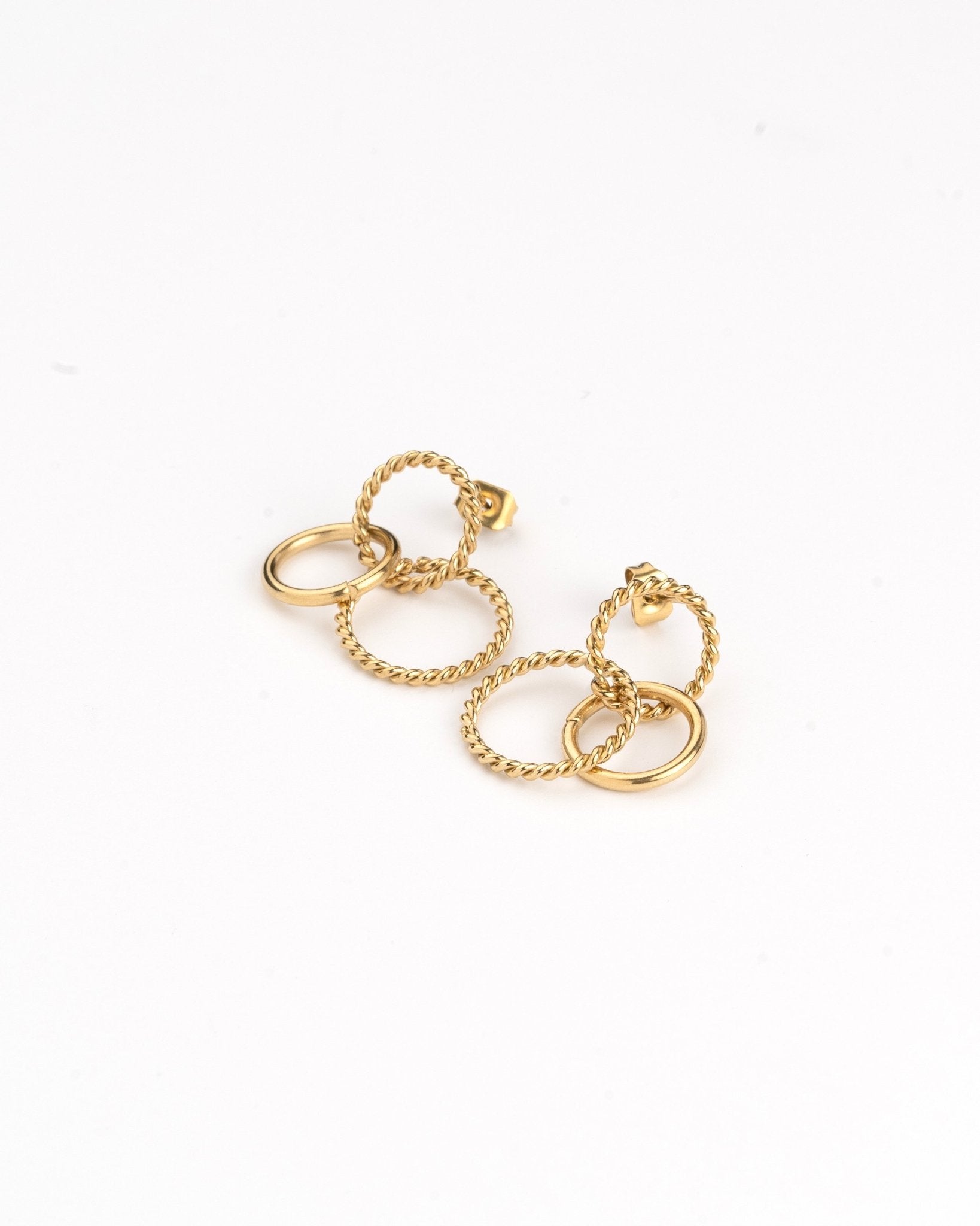 Pendientes - Pendientes triple hoops - Everyday jewels to inspire | TAGSS