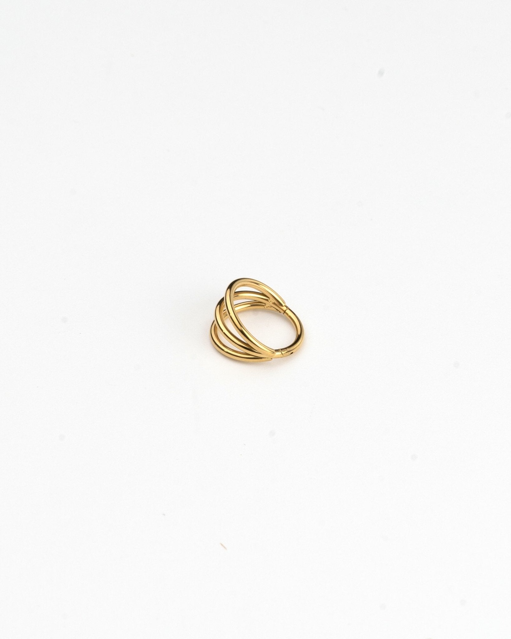 Pendientes - Piercing golden trio - Everyday jewels to inspire | TAGSS